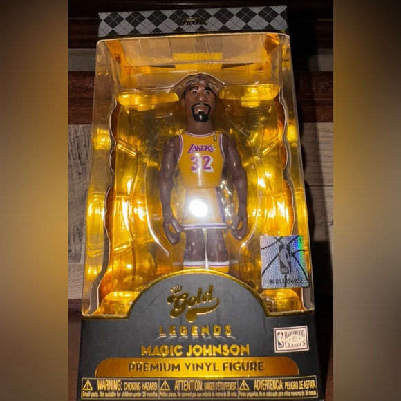 Magic Johnson Funko, NBA Gold Legends from the Los Angeles Lakers - NEW - Picture 8 of 8